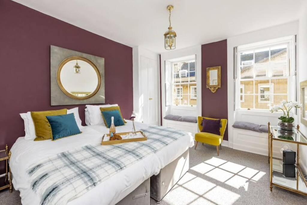 Georgian Located In The Center Of Bath. Apartamento Bath